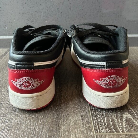 Nike Air Jordan 1 Low Red White Black Toe 553560-161 Unisex Size 7Y Nice clean - Picture 7 of 9